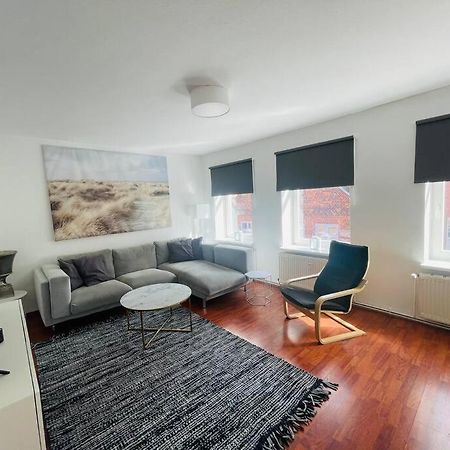 Zentrale Altstadtkoje Fuer Bis Zu 6 Personen Нойштадт  Экстерьер фото